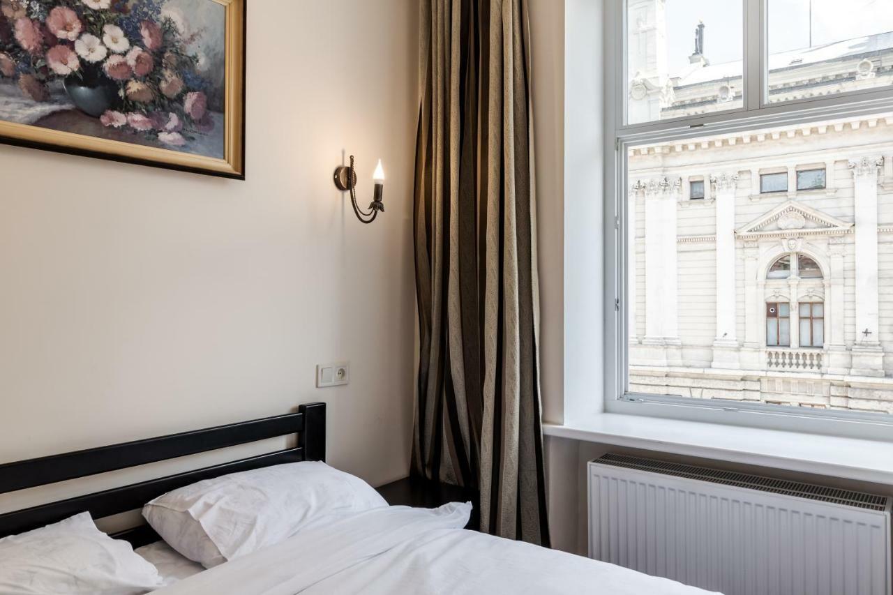 Opera House Apartment 2 Lviv Dış mekan fotoğraf